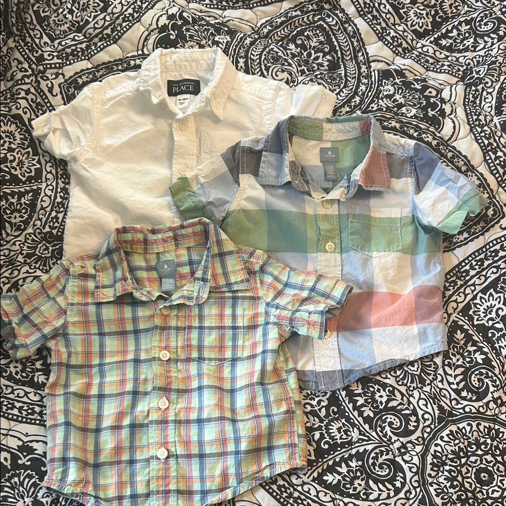 Gap Bundle of Colorful Plaid and White Kids Shirts
